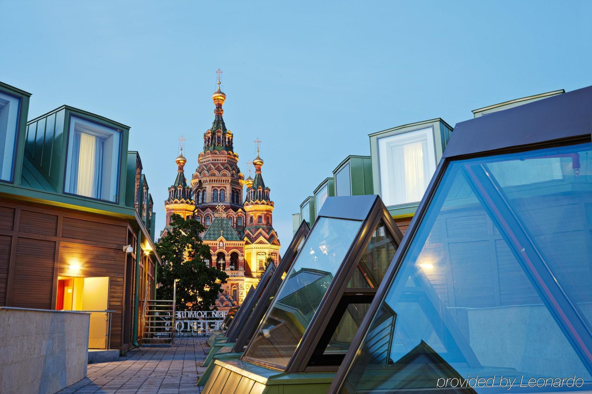 New Peterhof Hotel Санкт Петербург Екстериор снимка